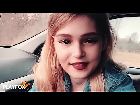 ❤️ Ilmaha kacsiga leh ayaa si farxad leh u nuugay kaadhka dhimista Galmada dabada